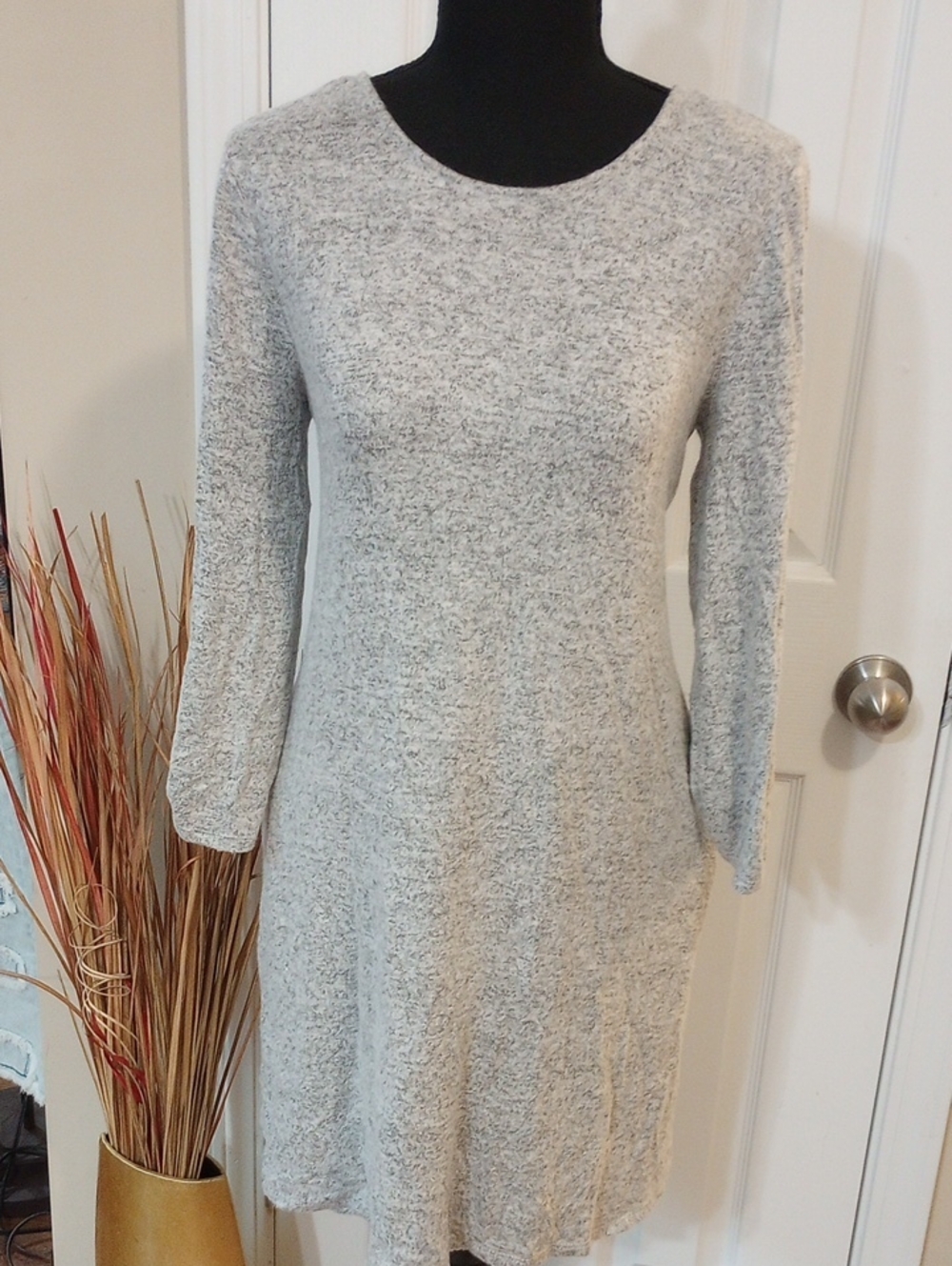 AGB Light Heather Gray Soft Knit Long Sleeve Dress